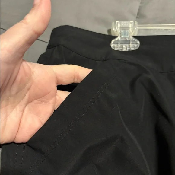 32 Degrees Classic Black Skort with Pockets - Picture 10 of 16